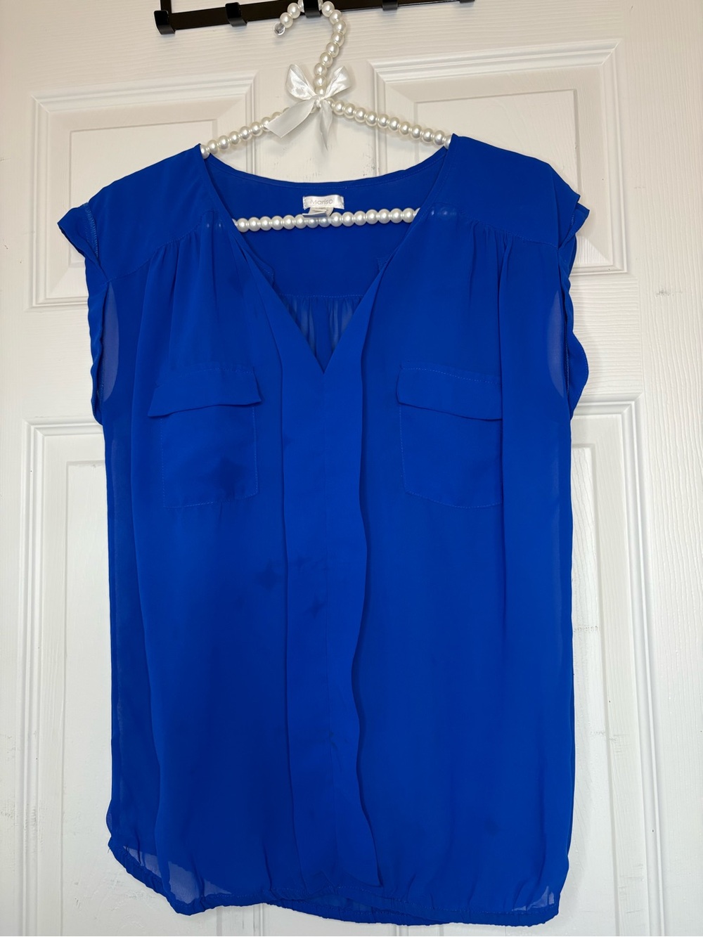 Sleeveless V-Neck Blouse in Vibrant Blue